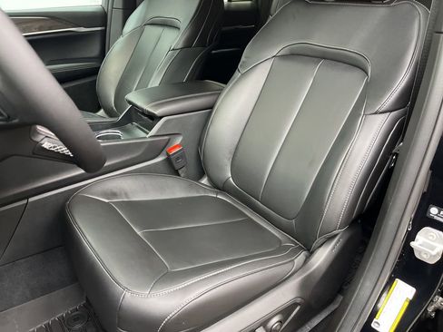 New 2026 Jeep Grand Cherokee Limited w/ Limited Altitude Package image 8