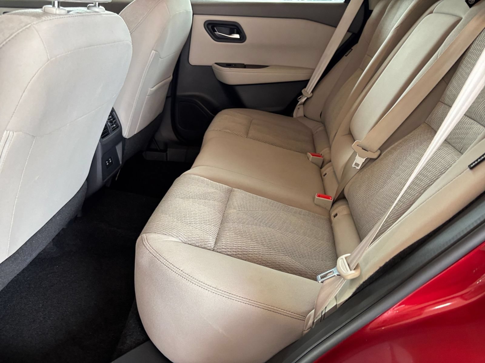 Used 2025 Nissan Rogue SV AWD/4WD image 27