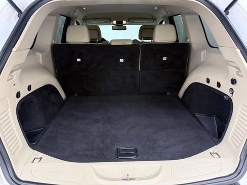 Used 2016 Jeep Grand Cherokee Laredo RWD image 14