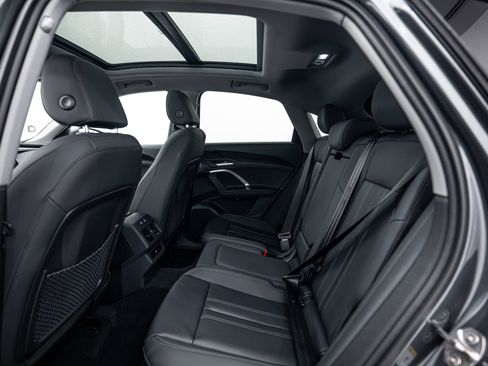 New 2025 Audi Q5 Premium image 16