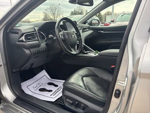 Used 2023 Toyota Camry XLE w/ Cold Weather Package image 9