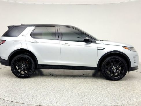 Used 2025 Land Rover Discovery Sport Dynamic SE image 4