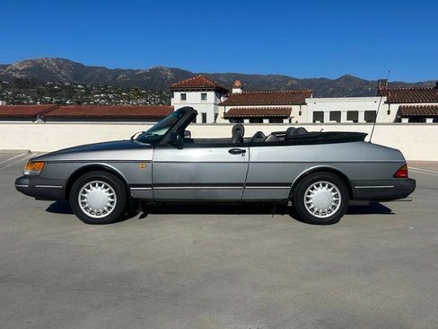 Used 1993 Saab 900 S FWD image 3