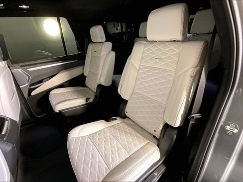 Used 2025 Cadillac Escalade V w/ LPO, ONYX Package AWD/4WD image 35