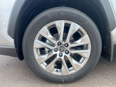 New 2025 Toyota RAV4 XLE Premium image 10