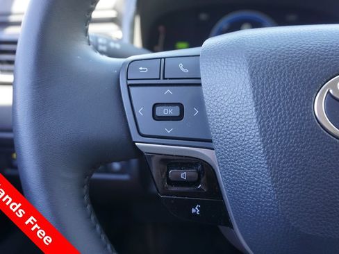 Used 2025 Toyota Camry LE FWD image 4