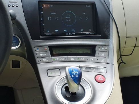 Used 2012 Toyota Prius Two FWD image 6