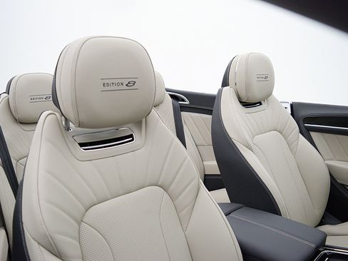 Used 2024 Bentley Continental GT image 34