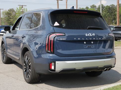 Used 2024 Kia Telluride SX image 3