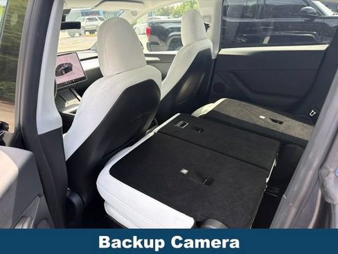 Used 2024 Tesla Model Y Long Range AWD/4WD image 6