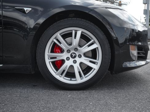 Used 2021 Tesla Model S Performance image 14