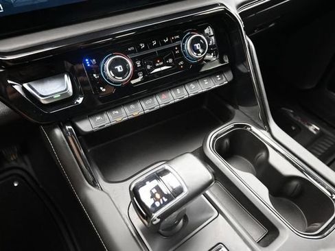 Used 2023 GMC Sierra 1500 AT4X AWD/4WD image 9