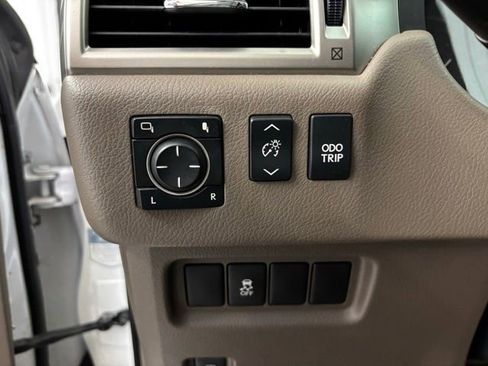Used 2010 Lexus GX 460 AWD/4WD image 28