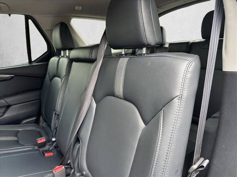 Used 2024 Honda Pilot Touring image 19