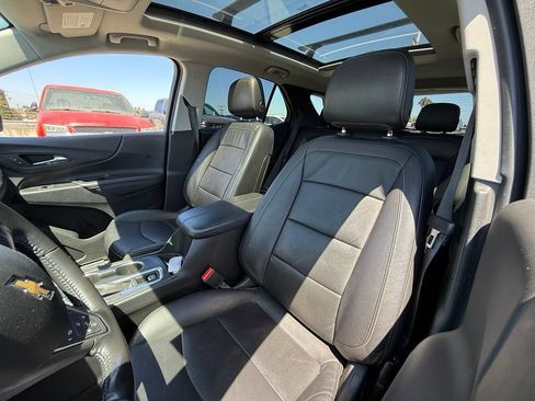 Used 2020 Chevrolet Equinox Premier FWD image 4