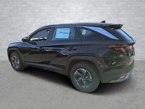 New 2026 Hyundai Tucson Blue SE image 7