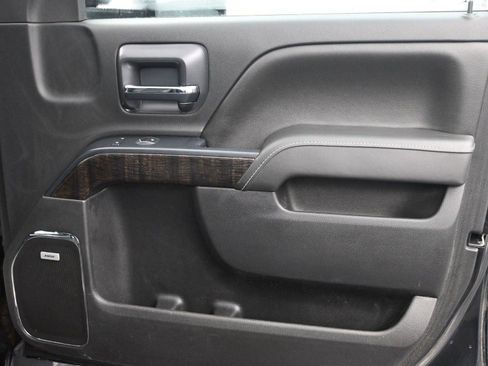 Used 2016 GMC Sierra 2500 Denali w/ Duramax Plus Package image 9