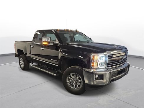 Used 2017 Chevrolet Silverado 2500 LTZ w/ LTZ Plus Package image 4