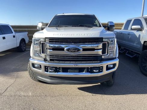 Used 2019 Ford F250 XLT w/ XLT Premium Package AWD/4WD image 7