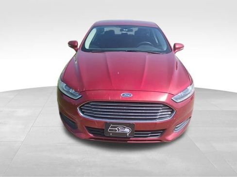 Used 2014 Ford Fusion SE FWD image 8