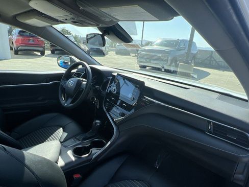 Used 2024 Toyota Camry SE image 28