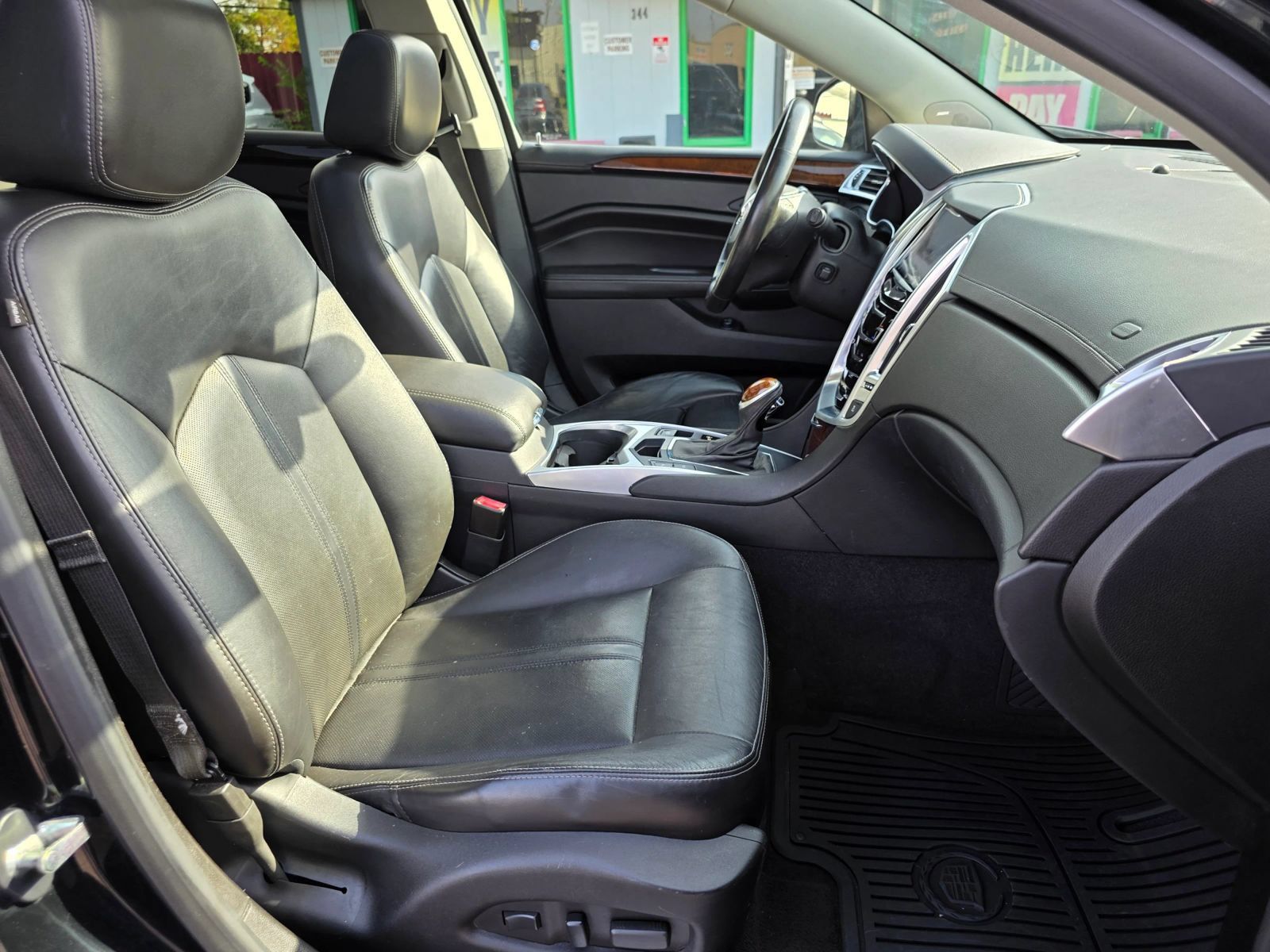 Used 2015 Cadillac SRX Luxury AWD/4WD image 11