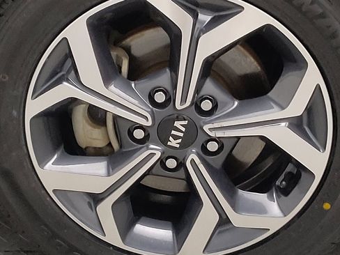 Used 2019 Kia Forte LXS FWD image 31