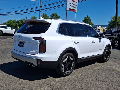 Used 2024 Kia Telluride EX AWD/4WD image 7