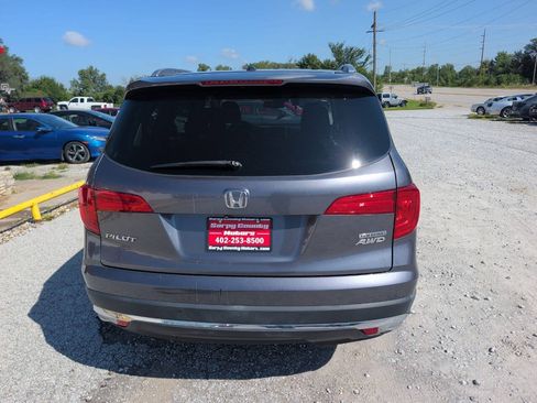 Used 2016 Honda Pilot Touring image 4