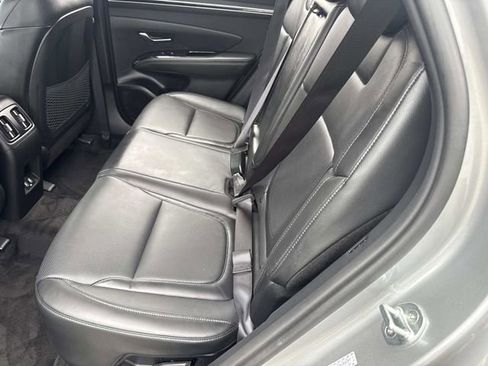 Certified 2022 Hyundai Tucson Limited image 17