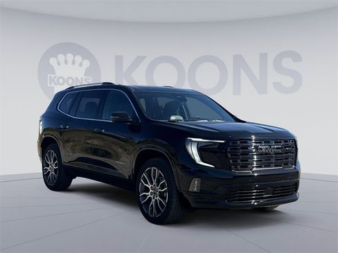 New 2026 GMC Acadia Denali Ultimate w/ LPO, Floor Liner Package image 10