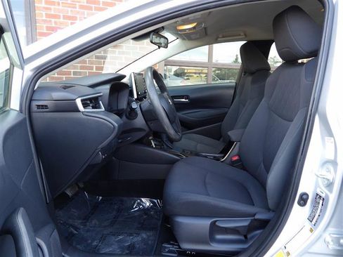 Used 2020 Toyota Corolla LE image 8
