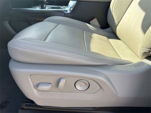 Used 2022 GMC Sierra 1500 SLT image 22