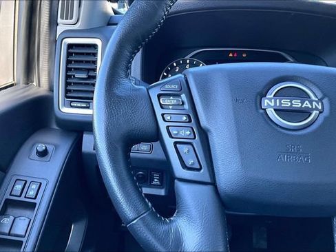 Used 2023 Nissan Frontier SV w/ SV Convenience Package AWD/4WD image 12