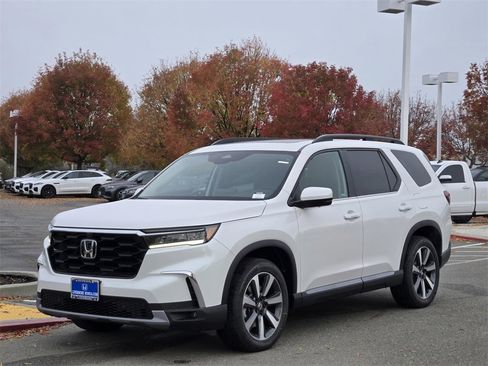 New 2025 Honda Pilot Elite image 8