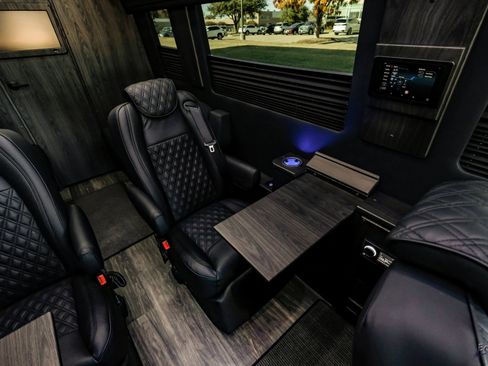 Used 2025 Mercedes-Benz Sprinter 3500 image 82