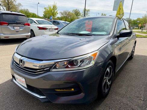 Used 2017 Honda Accord LX image 9