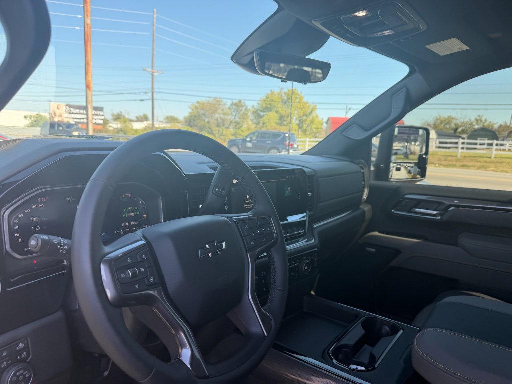 Used 2026 Chevrolet Silverado 2500 ZR2 AWD/4WD image 11
