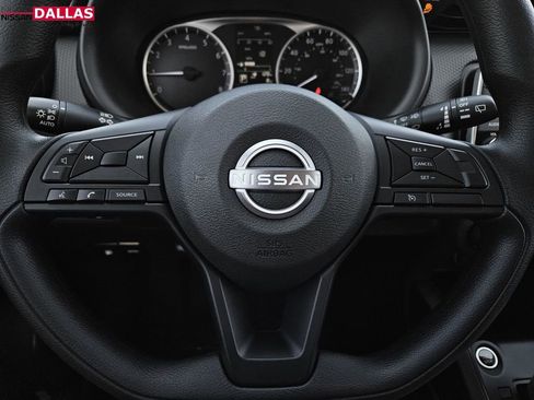 New 2025 Nissan Kicks Play S image 24