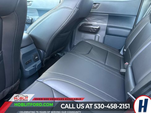 New 2026 Ford Maverick Lariat w/ Black Appearance Package AWD/4WD image 12