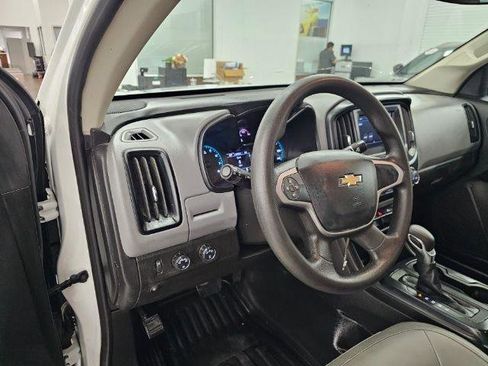 Used 2022 Chevrolet Colorado W/T w/ WT Convenience Package AWD/4WD image 7