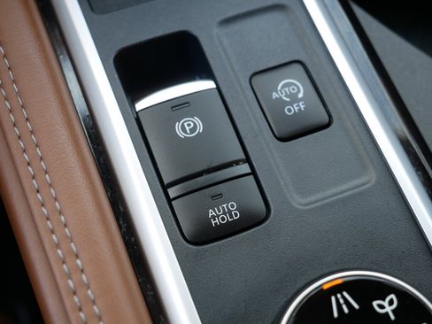 Certified 2024 Nissan Pathfinder Platinum w/ Cargo Package image 33