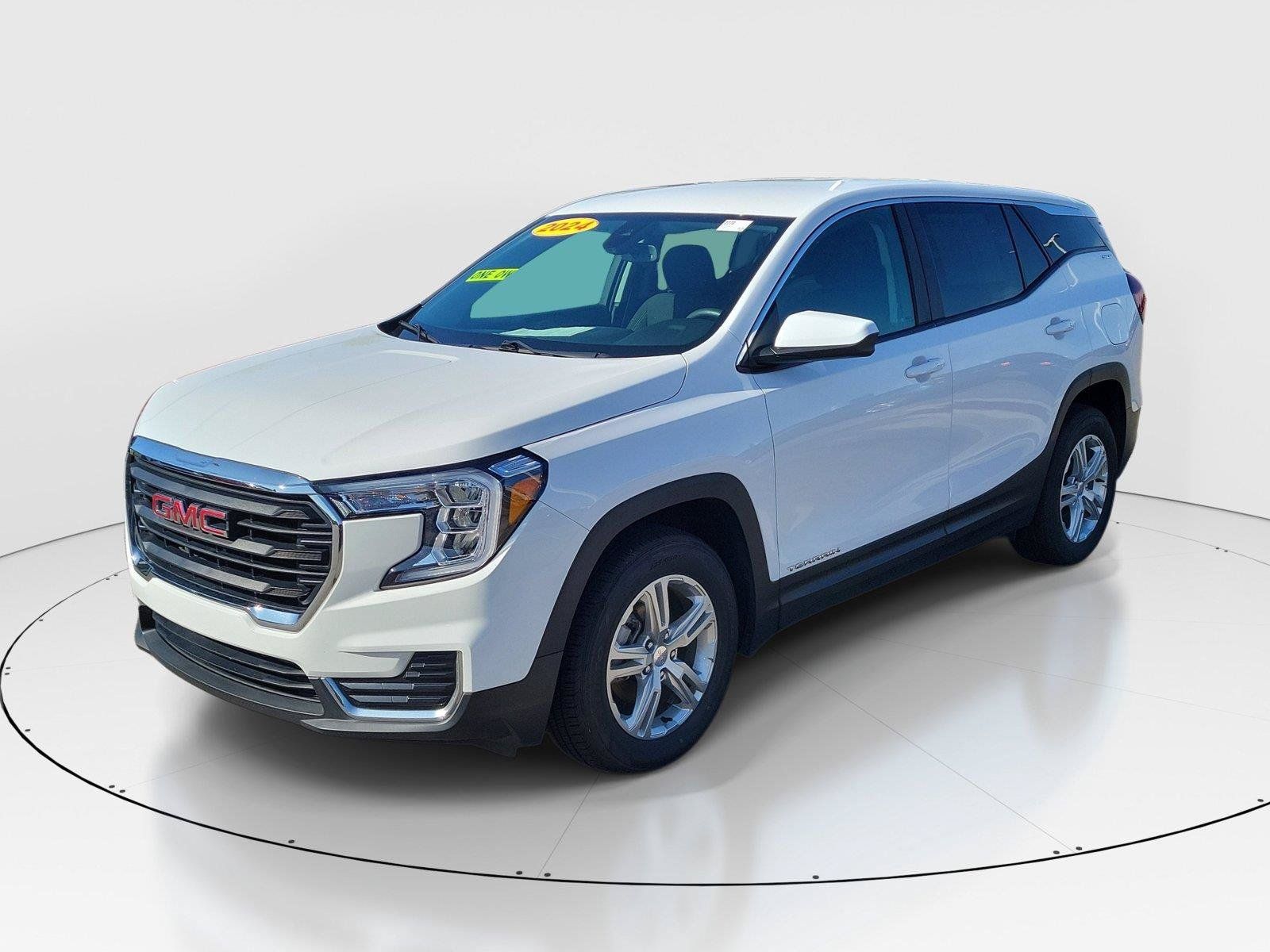 Used 2024 GMC Terrain SLE AWD/4WD image 2