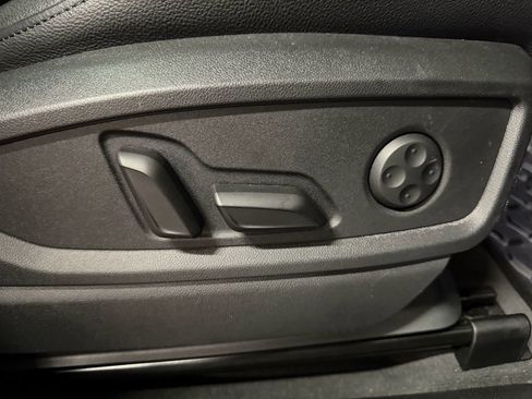 Used 2019 Audi SQ5 Premium Plus image 28