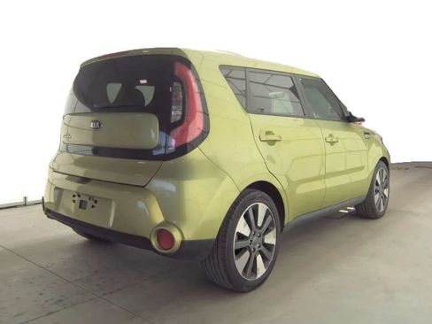 Used 2015 Kia Soul ! w/ Sun & Sound Package FWD image 2