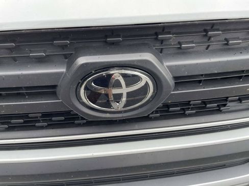 Used 2024 Toyota RAV4 Adventure AWD/4WD image 4