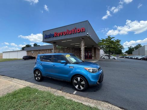 Used 2016 Kia Soul + w/ Designer's Package FWD image 1