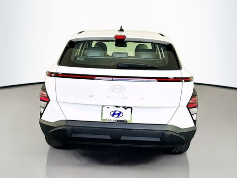 New 2026 Hyundai Kona SE FWD image 6