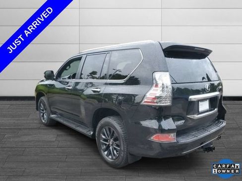 Used 2023 Lexus GX 460 Luxury w/ Accessory Package AWD/4WD image 3