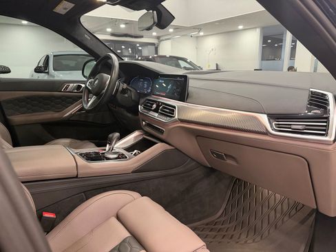 Used 2022 BMW X6 M w/ Competition Package image 10